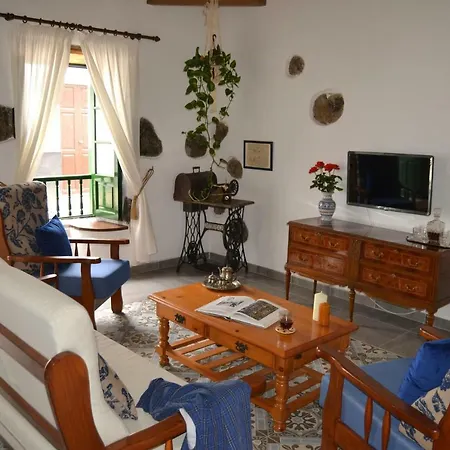 Casa Rural El Emigrante